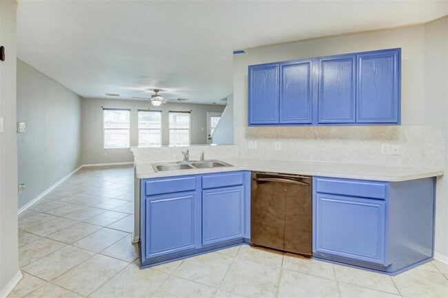 Building Photo - 15410 Apple Bloom Way