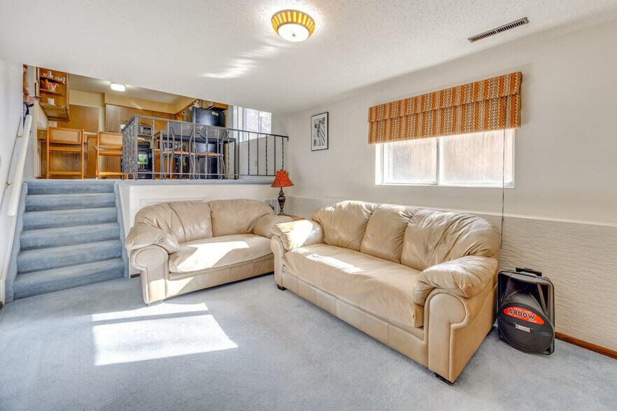 Building Photo - 1123 Lehmberg Blvd