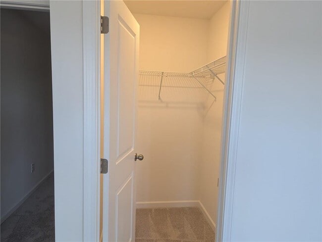 Building Photo - 132 Hazel Dr