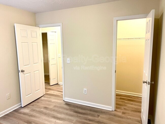 Building Photo - 29 Preserve Dr