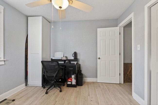 Building Photo - 2210 Pearl St