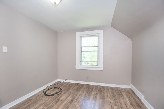 Building Photo - 3408 E 140th St