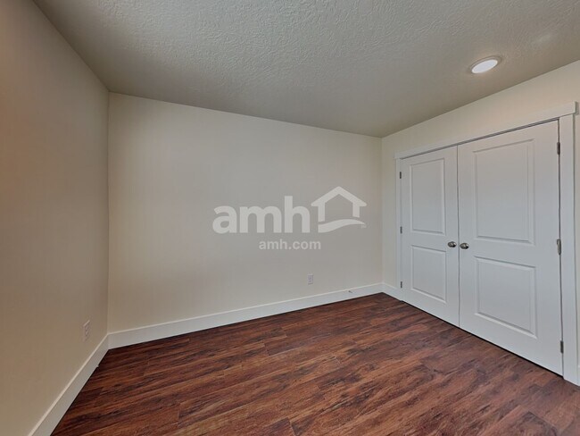 Building Photo - 9516 Aviara St