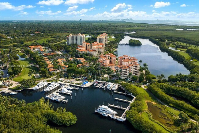 Building Photo - 13627 Deering Bay Dr
