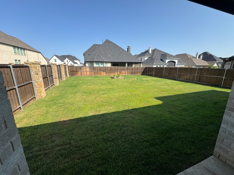 Building Photo - 801 Dragon Banner Dr