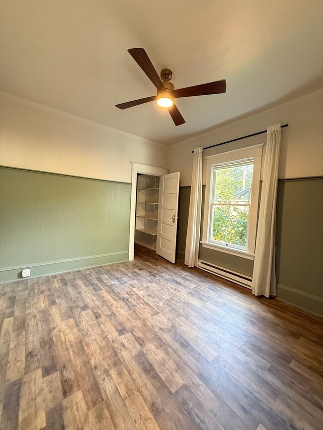 Building Photo - Now Available: Updated Everett 34-Bed, 1.5-Bath with Fenced Yard