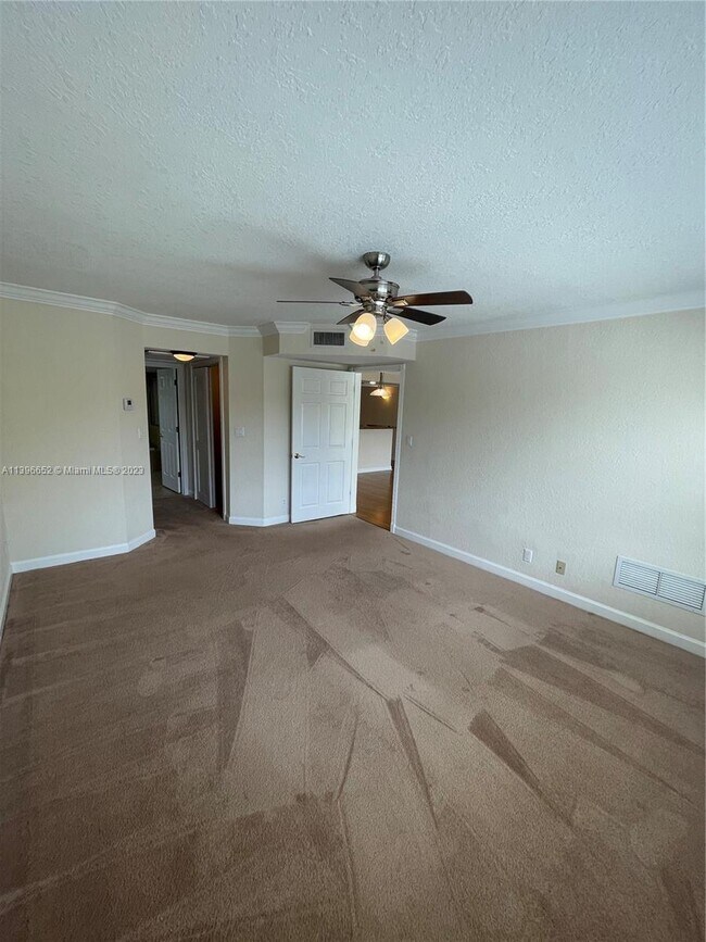 Building Photo - 1501 E Broward Blvd