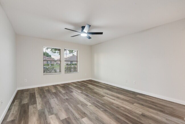 Building Photo - "Charming 3-Bedroom with 2 Bathrooms in Wy...