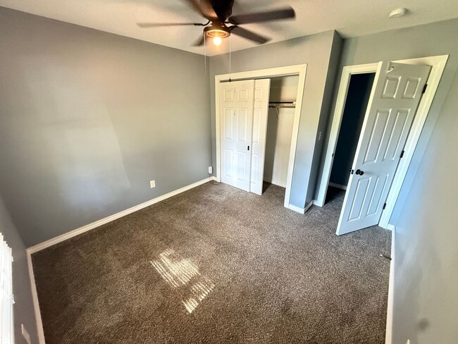 Building Photo - 4 Bed 2 Bath Springfield, MO