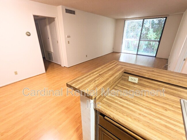Building Photo - 3961 Via Marisol