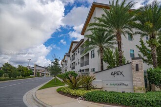 Building Photo - 7805 NW 104th Ave