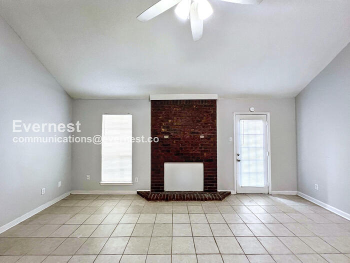 Building Photo - 375 Blair Dr W