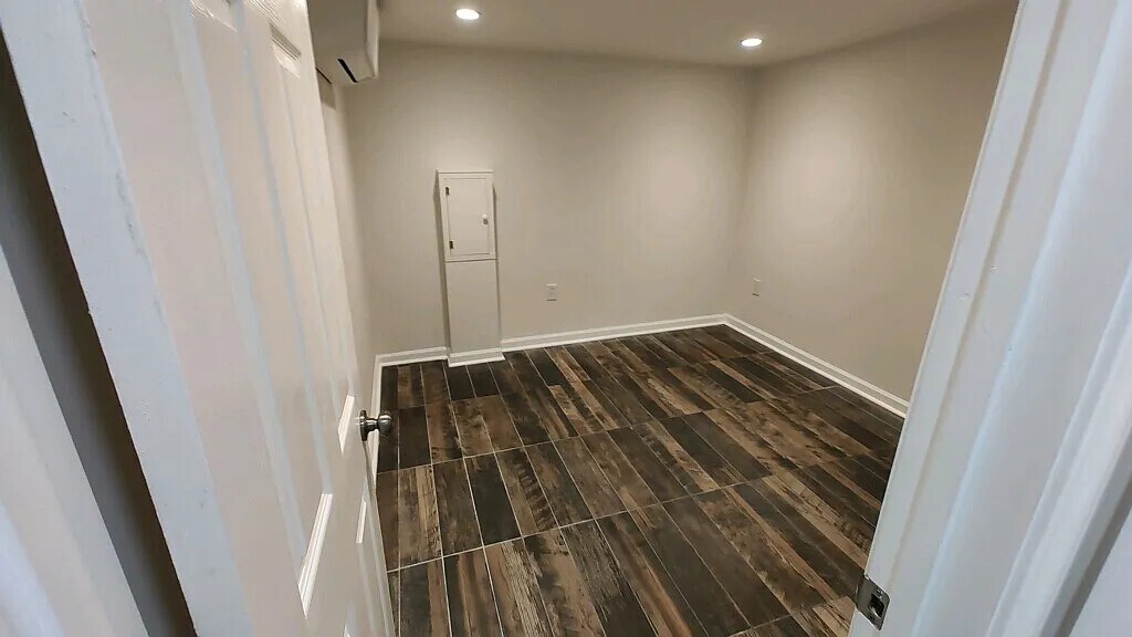 Building Photo - 1406 3rd St NW