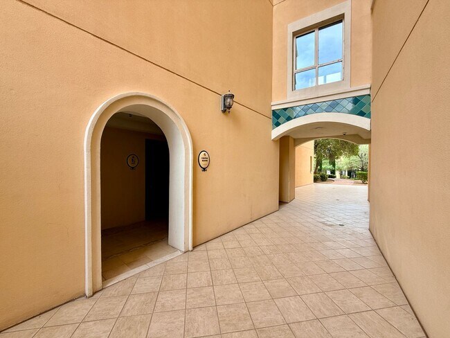 Building Photo - Live in the heart of Lake Las Vegas Village!