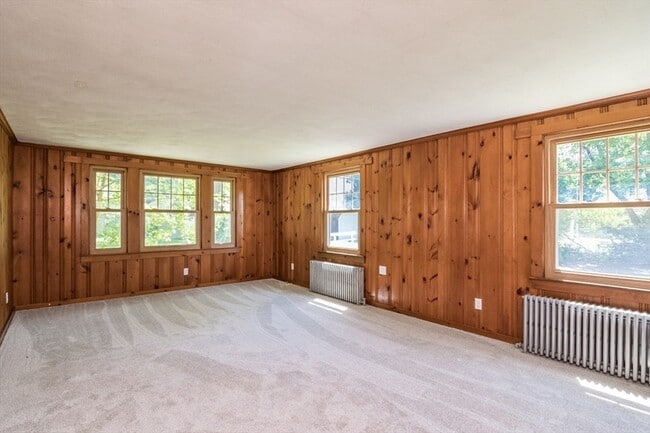 Building Photo - 47 Pleasant St