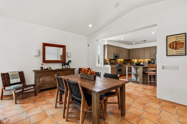 Building Photo - 78900 Rio Seco