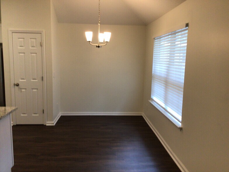 Building Photo - 126 Aquinnah Dr