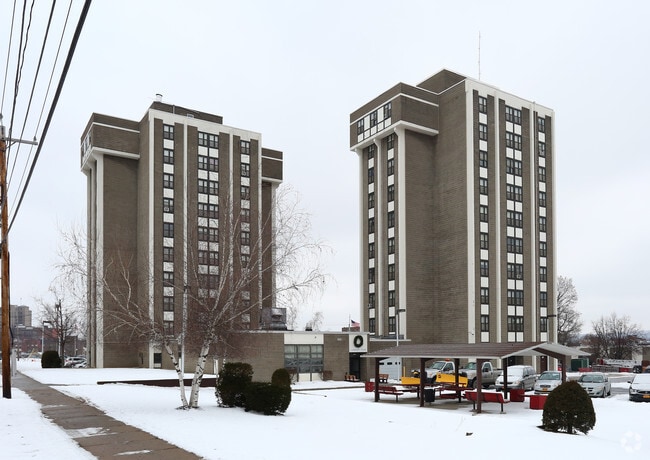 Building Photo - Perretta Twin Towers