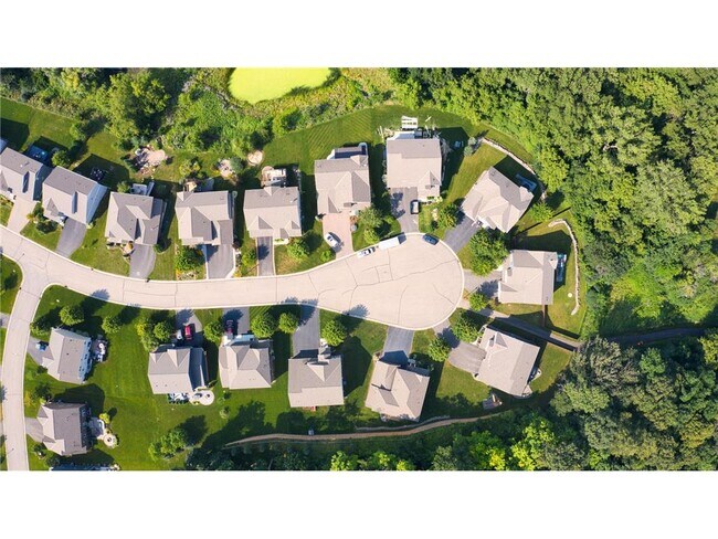 Building Photo - 5585 Orchard Cove