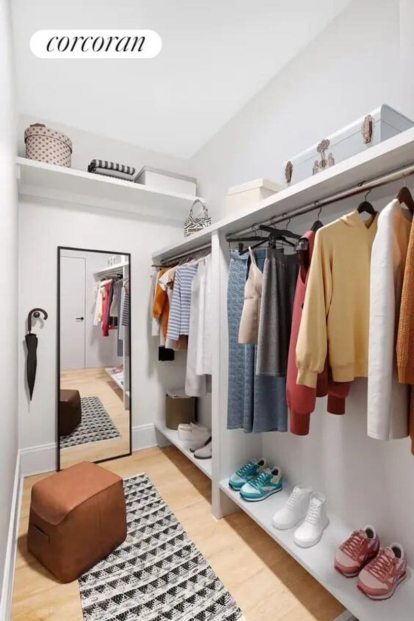 Building Photo - 50 W 34th St.