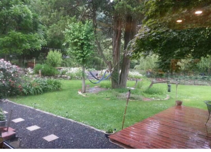 Garden/yard area - 40-2 Oak St