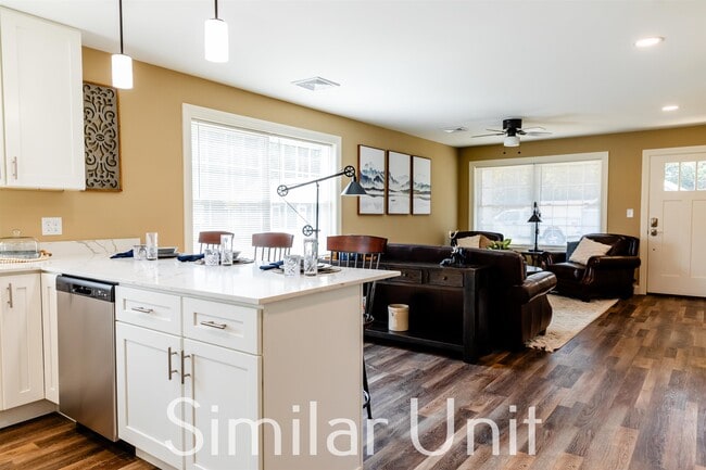 Building Photo - 32 Siesta Ln