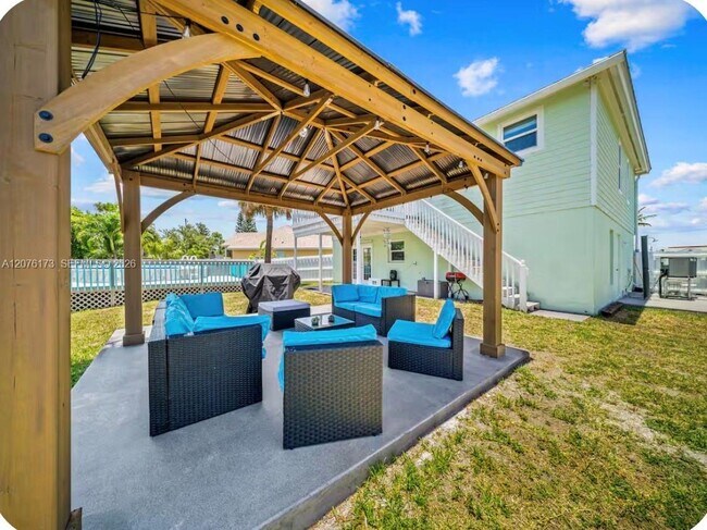 Building Photo - 1261 Bonefish Ct