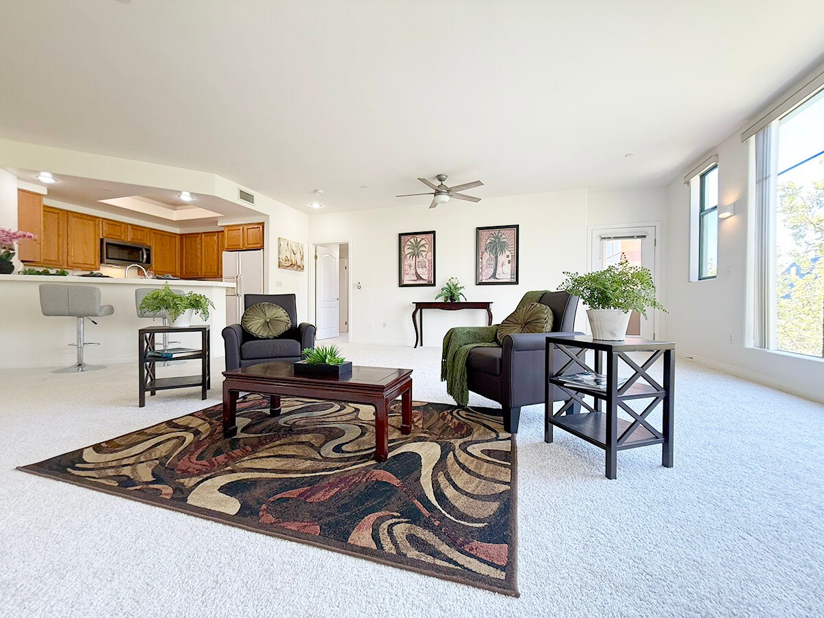 Building Photo - 144 S 3rd St