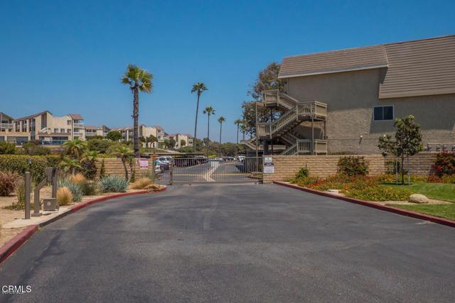Building Photo - 321 E Surfside Dr