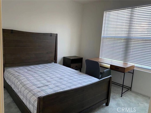 Building Photo - 105 Henson