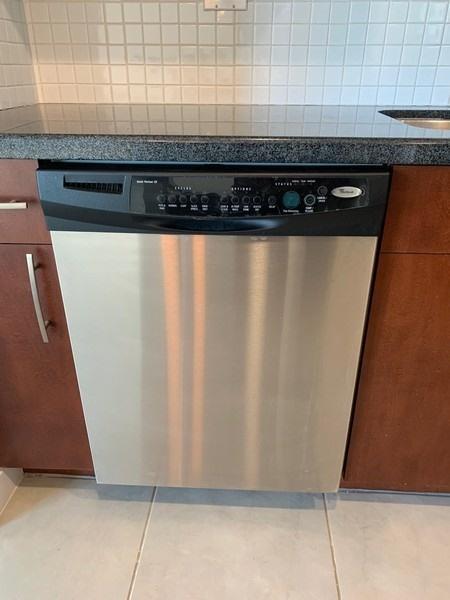 Building Photo - 300 S Australian Ave