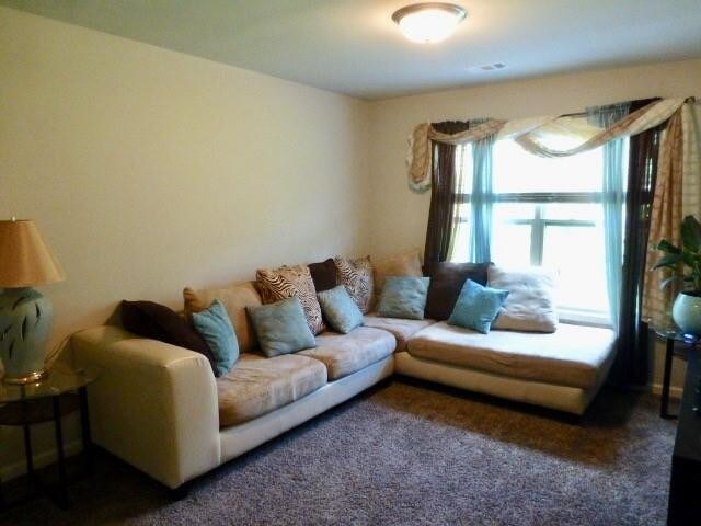 Building Photo - 2111 Apple Orchard Way