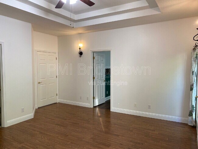 Building Photo - 12805 SE Spring Mountain Dr