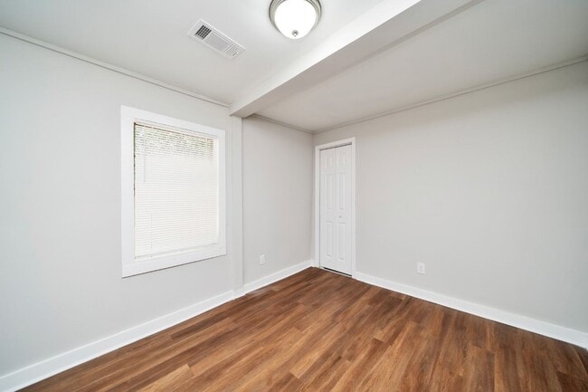 Building Photo - 1812 26th Ave