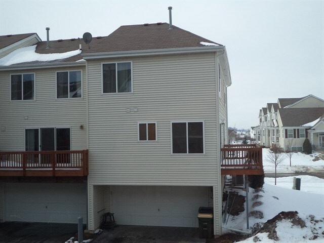 Building Photo - 618 Treble Ln