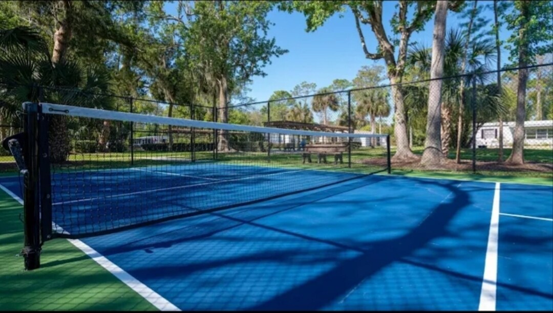 Building Photo - 82 Maple in the Wood