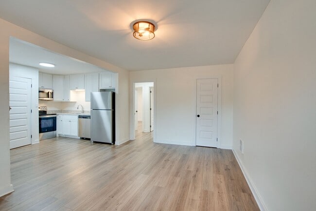 Building Photo - 2705 Wilson Dr NW