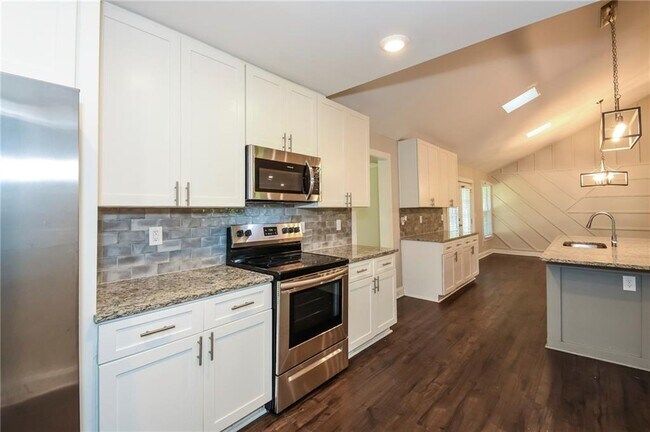 Building Photo - 3969 Carter Dr NW