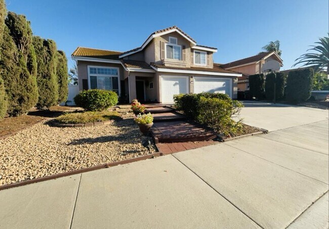 Building Photo - 22681 Belaire Dr