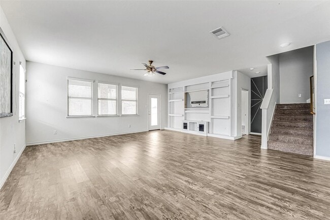 Building Photo - 3113 Brazos Dr