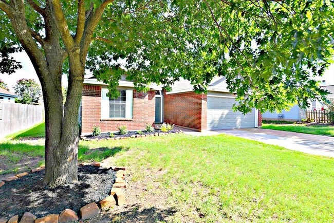 Building Photo - 904 Lantana Ln
