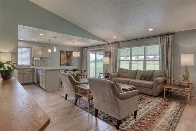 Building Photo - Central Valley 3 Bedroom Home with Finished Basement