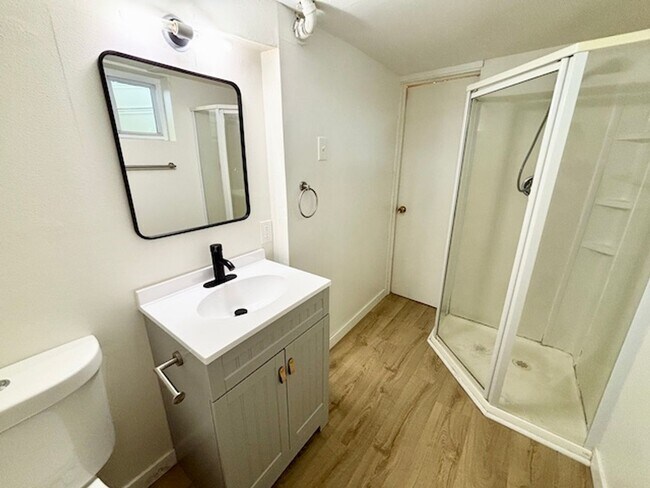 Building Photo - FREE AUGUST RENT!! - Harris Park Brick Ranch