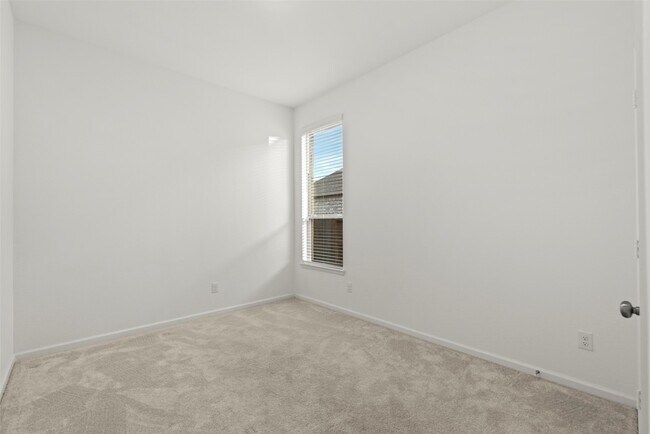 Building Photo - 3611 Shadow Crst Ln