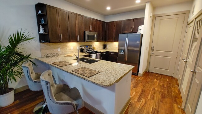 Building Photo - 1520 Fannin St