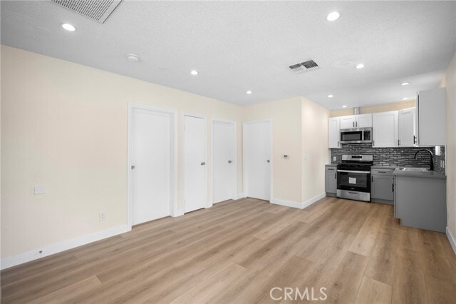 Building Photo - 6107 Hazelhurst Pl