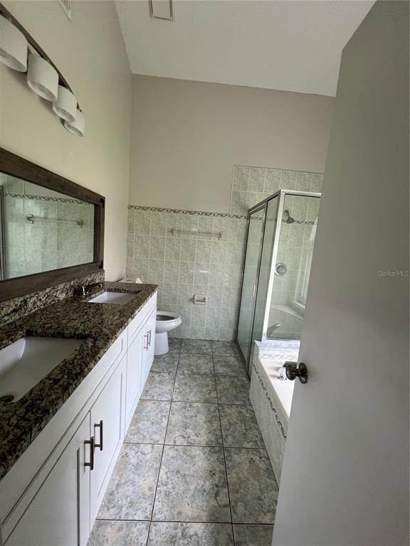 Building Photo - 12736 Newfield Dr