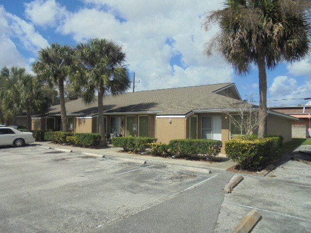 Building Photo - 730 Northern Rd