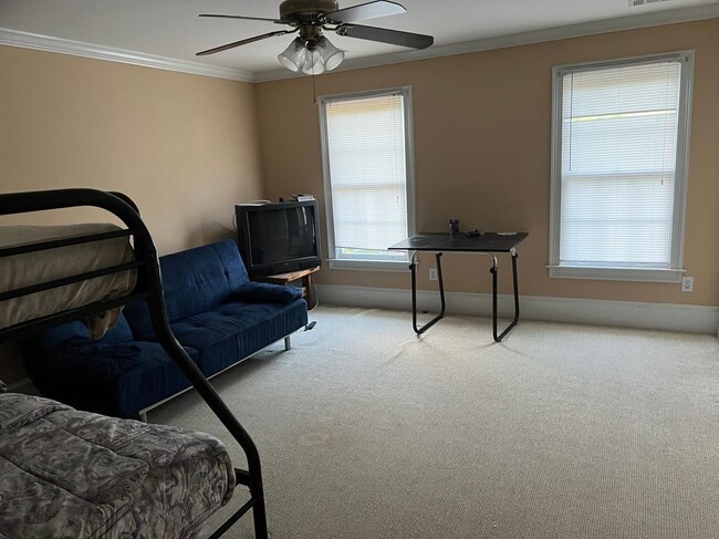 Building Photo - 2385 Hopewell Plantation Dr