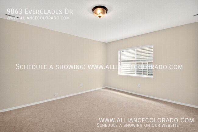 Building Photo - 9863 Everglades Dr